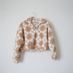 Hollister Tan and Cream Puffer Sherpa quarter zip